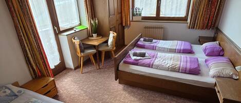 1 bedroom, WiFi, bed sheets