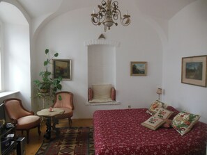 1 bedroom, WiFi, bed sheets, wheelchair access