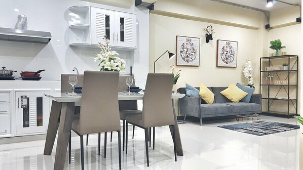 2 Bedrooms House | 客房内用餐