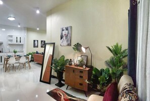 Living area - POST At Phrasing Private House (Chiang Mai)