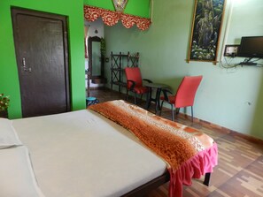 Chambre Double, 1 lit double, fumeur, rez-de-chaussée