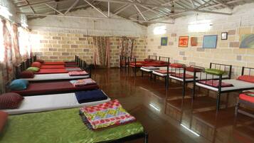 Basic Shared Dormitory, 1 Single Bed, Smoking, Mountain View | Desk, free WiFi