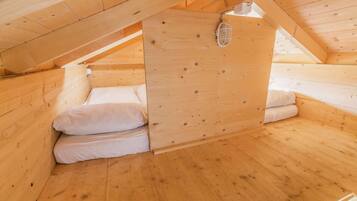1 habitación y ropa de cama