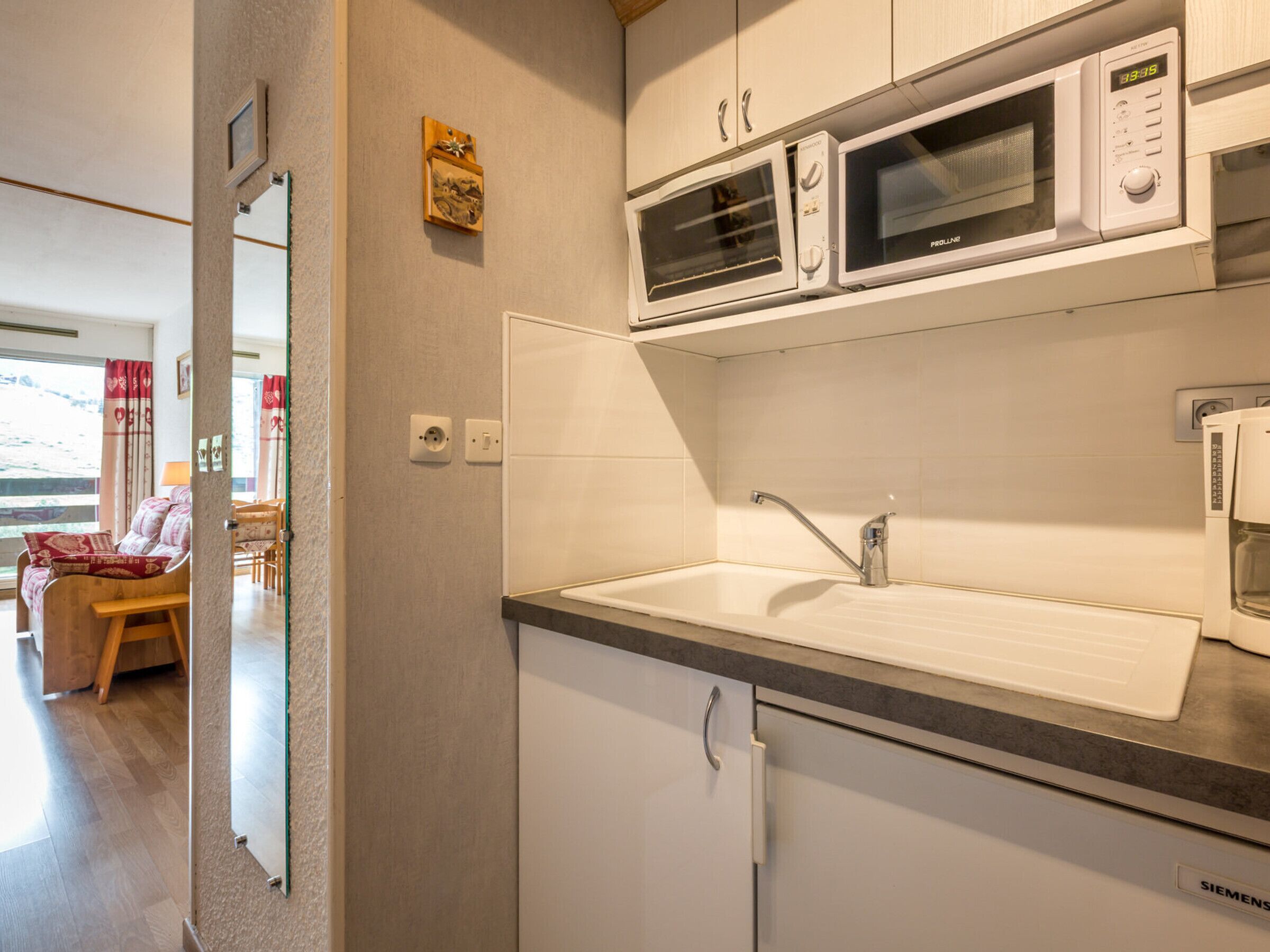 Fridge, microwave, dishwasher, coffee/tea maker