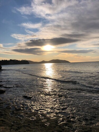 Villa unten im Herzen eines steinernen Weilers