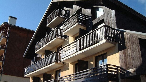 Exterior - Cozy cabin studio for 4 at Les Saisies, pets allowed (Les Saisies)