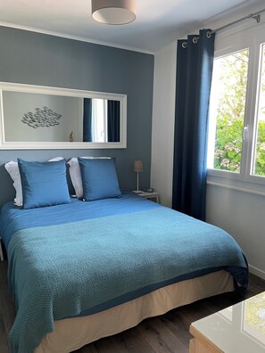 2 habitaciones, tabla de planchar con plancha y wifi gratis 