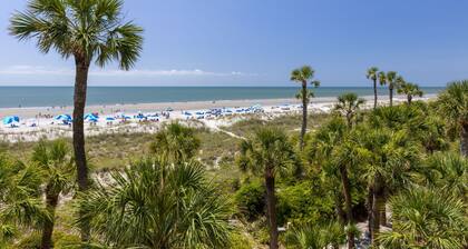 415 Captains Walk | Recently updated Oceanfront Villa with Pool on site