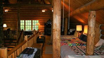 5 bedrooms, desk, iron/ironing board, free WiFi