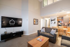 Televisie en een open haard