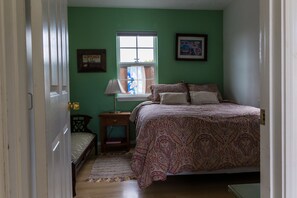 2 bedrooms, in-room safe, iron/ironing board, WiFi