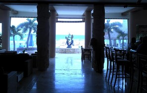 Dining - Beach Condo, Playa Del Carmen, Mexico! 333W (Playa del Carmen)