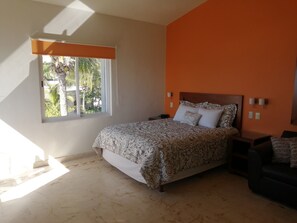 1 chambre, coffres-forts dans les chambres, bureau