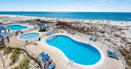 * NEWLY REMODELED * 2BR / 2BA, SLEEPS 6.<br>3 allasta, 1 lämmitetty, 1kiddie-allas