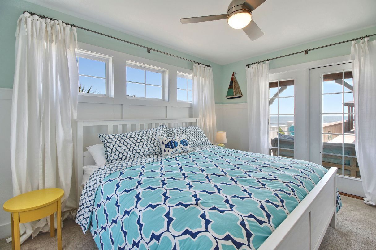 6 bedrooms, iron/ironing board, WiFi