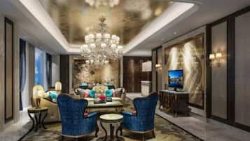 Premium bedding, in-room safe, free WiFi