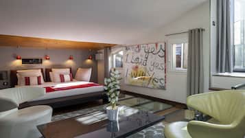 1 bedroom, premium bedding, memory foam beds, minibar