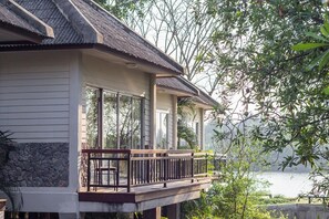 Terrace/patio - Baan Tai Had Resort (Samut Songkhram)