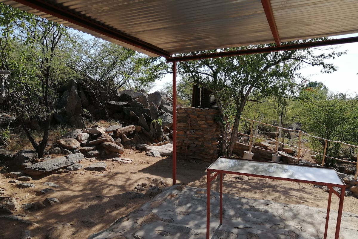 Tente (Camping Space-No bed or Tent provided)