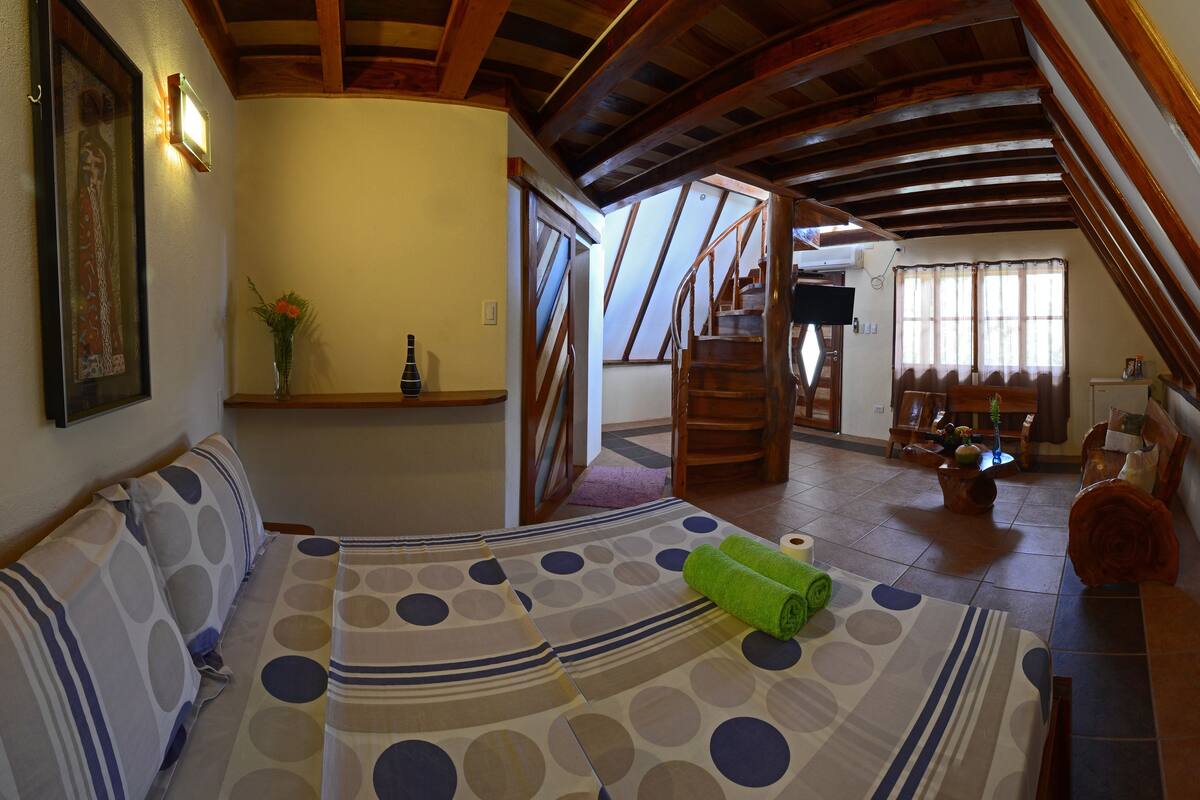 deluxe room | 1 bedroom, minibar