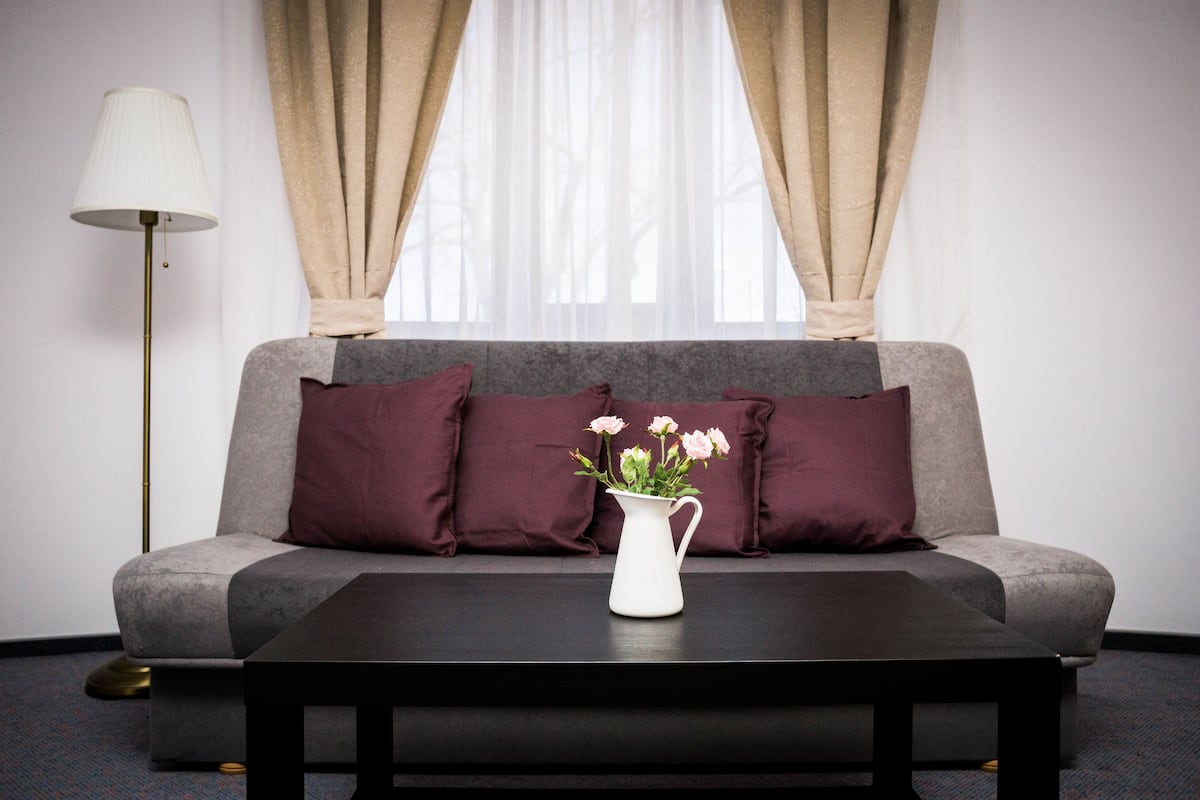 Superior Studio Suite, Multiple Beds, Park View | 1 bedroom, premium bedding, minibar, in-room safe