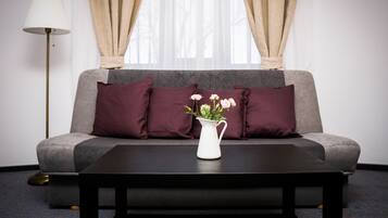 Superior Studio Suite, Multiple Beds, Park View