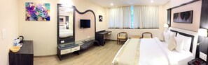 Habitación doble superior, para no fumadores, vista al patio | Ropa de cama de alta calidad y minibar
