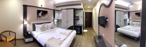 Habitación doble superior, para no fumadores, vista al patio | Vista desde la habitación