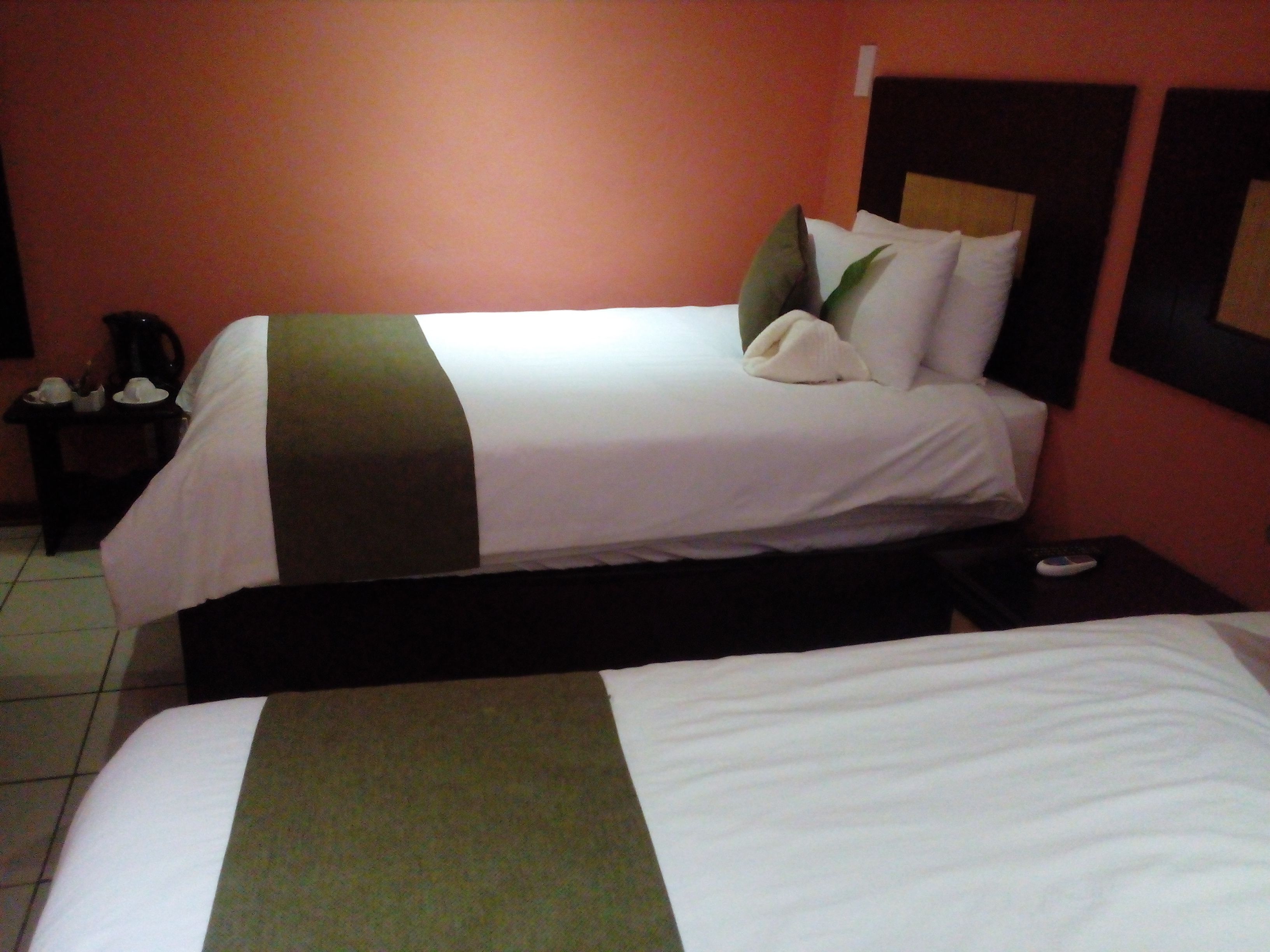 ツインルーム | デスク、ベビーベッド (無料)、可動式ベッド (無料)、WiFi (無料)