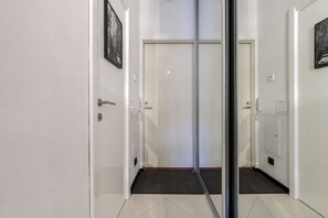 Suite estudio romántica, sauna (Varshavskaya 19 k5) | Decoración personalizada, escritorio y insonorización 