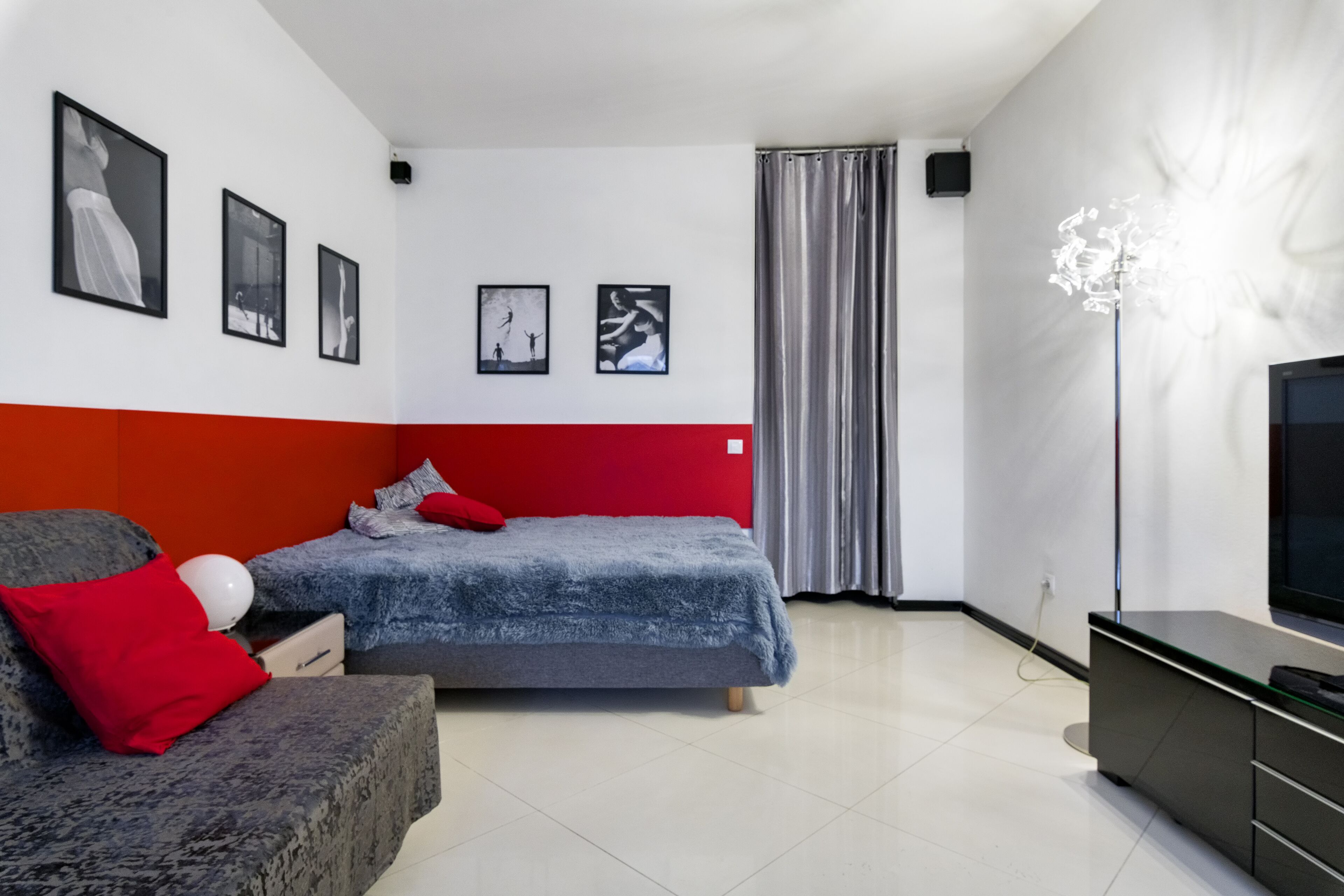 浪漫開放式套房, 三溫暖 (Varshavskaya 19 k5) | 獨特裝潢、書桌、隔音、熨斗/熨衣板