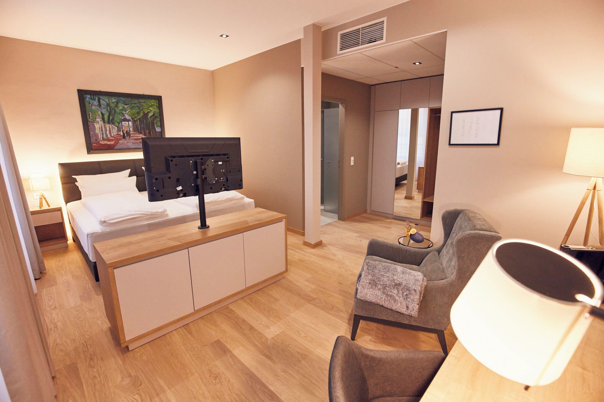 Free minibar, in-room safe, desk, soundproofing