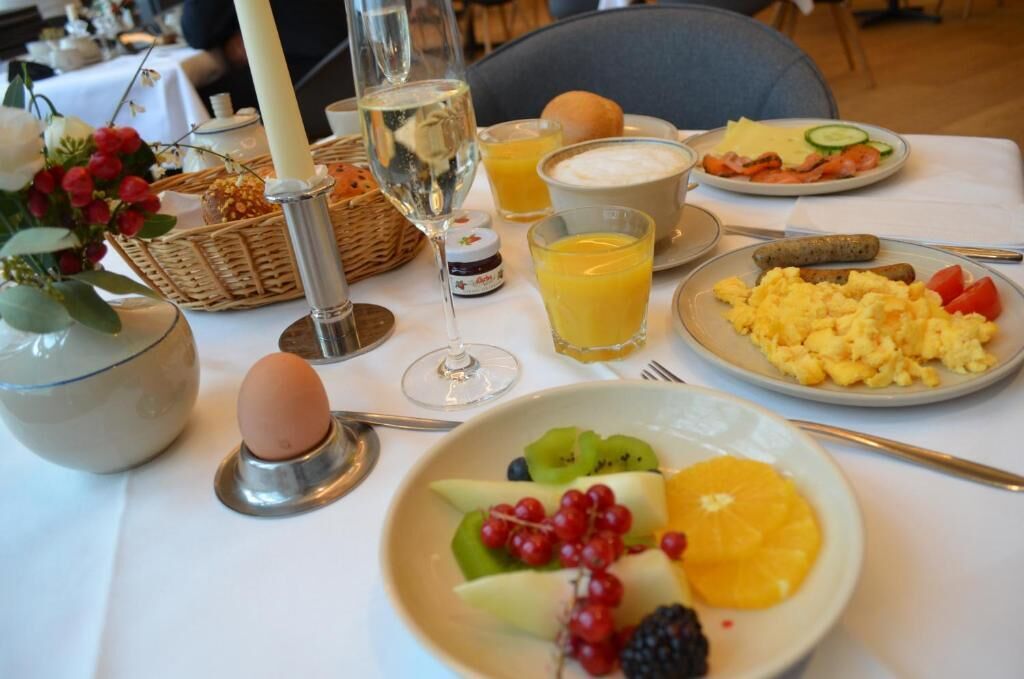 free daily continental breakfast