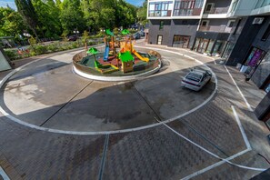 Children’s play area – outdoor - Apart-hotel Five Nests (Sochi)