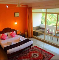 Ropa de cama de alta calidad, escritorio, wifi gratis y ropa de cama 