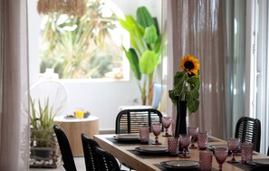 Luxury Villa | Dining room
