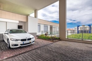Free self-parking