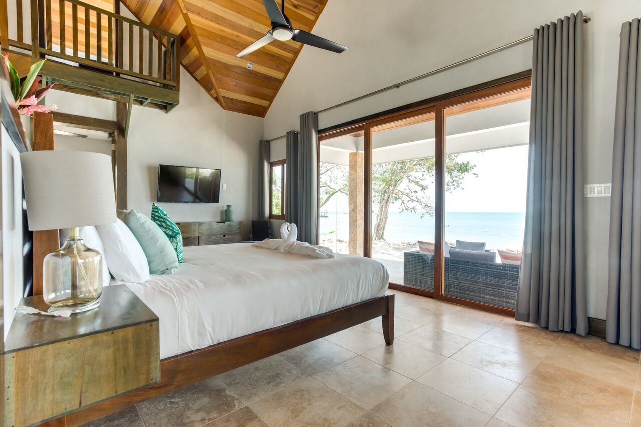 Luxury Suite, Private Pool (Private Island 26 people, 7 bedrooms-7 private bathrooms-1 public bath) | 7 bedrooms, minibar, free WiFi, bed sheets