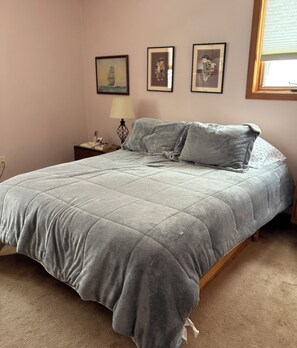 4 habitaciones, escritorio, wifi y ropa de cama 