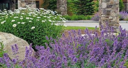 Great spot for lovers of outdoors!