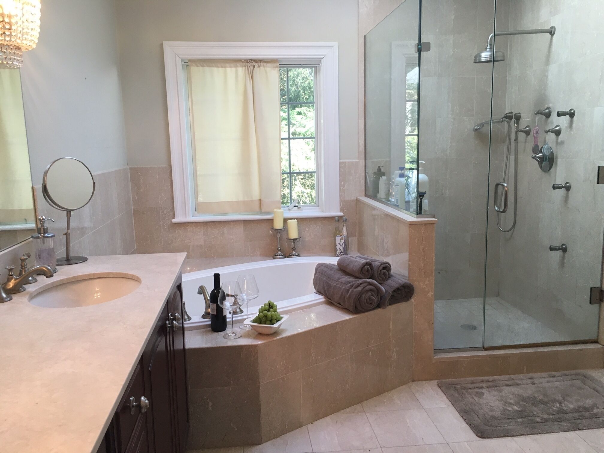 Doccia, asciugacapelli, bidet, asciugamani