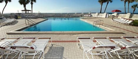 Beheizter Pool
