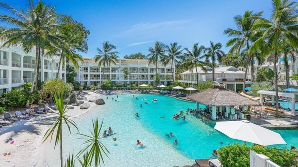 Pool - SHILOH AT THE BEACH CLUB (Cairns)