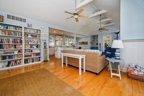 TV, fireplace, DVD player