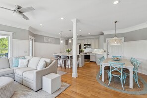 Smart TV, ping pong - 3800 Cameron Boulevard| AvantStay | Pool, Ocean Views, Deck (Isle of Palms)