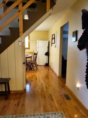 Interior - Hot Tub, Quiet, Relaxing , Fishing, Wi Fi, A.C., Fire Pit, Windy 9, Hot Tub (Stewart)