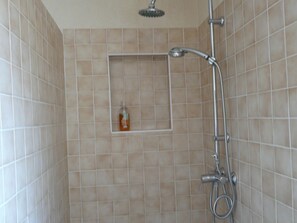 Combined shower/bathtub, hair dryer