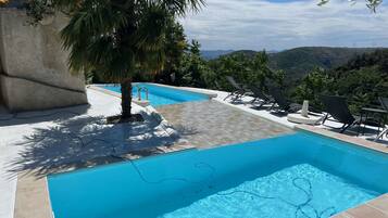 Piscine extérieure, piscine chauffée