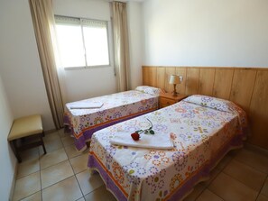2 bedrooms