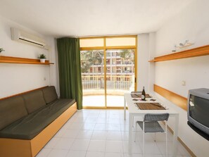 TV - 102-INTERNACIONAL - Studio for 4 people (Salou)